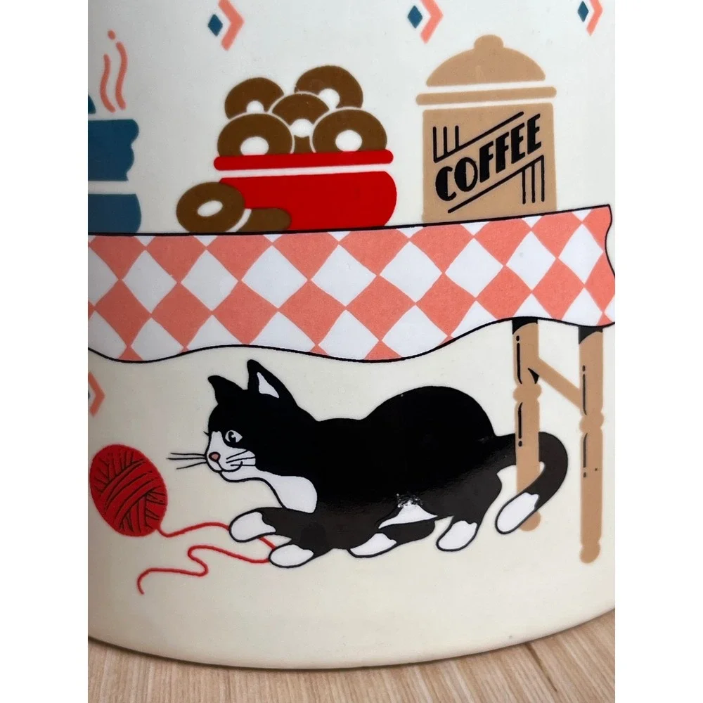 Treasure Craft charming ceramic
